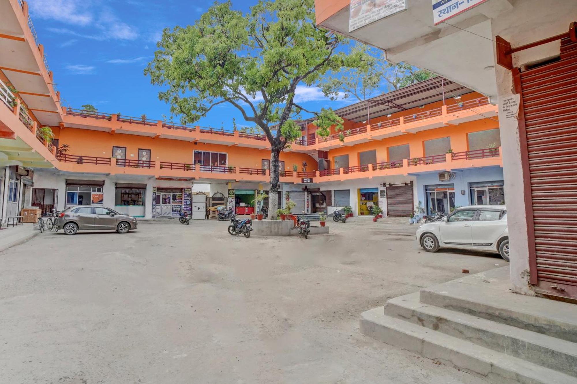 Oyo Flagship 81389 Hotel Siddhi Vinayak Motihari Buitenkant foto
